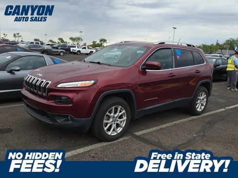 Used 2018 Jeep Cherokee Latitude AWD/4WD image 1