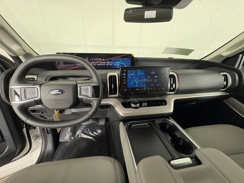 New 2026 Ford Expedition Max Active RWD image 7