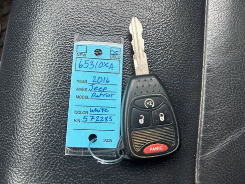 Used 2016 Jeep Patriot High Altitude image 13