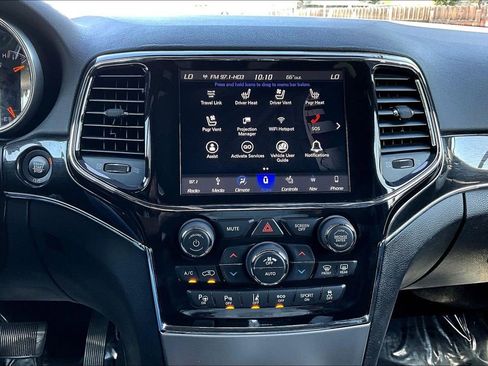 Used 2019 Jeep Grand Cherokee Trailhawk AWD/4WD image 17