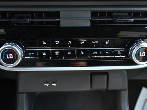 Used 2024 Honda Prologue EX image 27