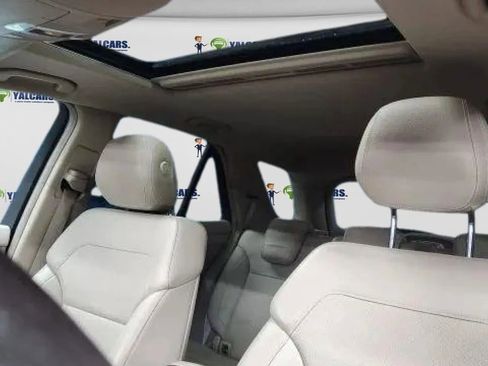 Used 2015 Mercedes-Benz ML 350 ML 350 4MATIC Sport Utility 4D w/ Premium 1 Package image 8