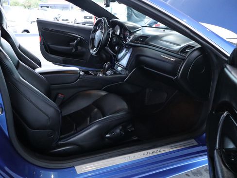 Used 2018 Maserati GranTurismo Sport image 33