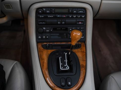 Used 2000 Jaguar XK8 Convertible RWD image 36