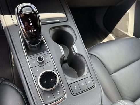 Certified 2023 Cadillac XT4 Premium Luxury FWD image 25