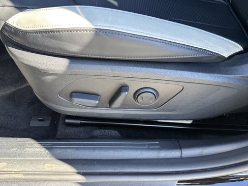 Used 2025 Kia K5 GT-Line w/ GT-Line Premium Package image 12