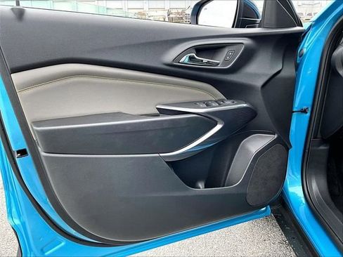 New 2026 Chevrolet Trax ACTIV w/ Sunroof Package FWD image 23