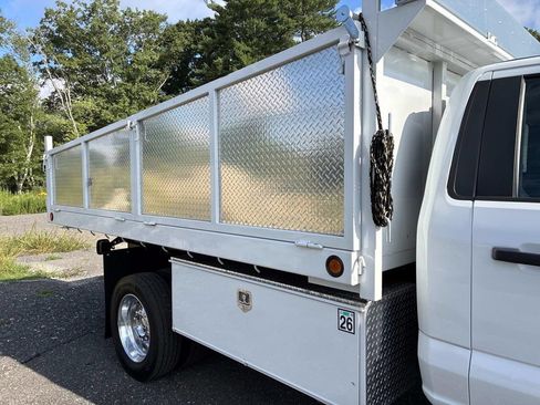 Used 2025 Ford F550 2WD Regular Cab Super Duty w/ XLT Value Package image 10