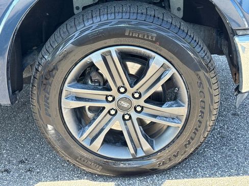 Used 2016 Ford F150 Lariat image 12