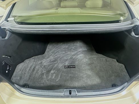 Used 2010 Lexus LS 460 RWD image 29