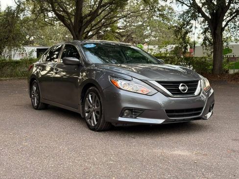 Used 2018 Nissan Altima 2.5 SR w/ SR Special Edition FWD image 3