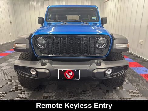 Used 2024 Jeep Wrangler Unlimited Sport AWD/4WD image 10