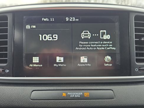 Used 2020 Kia Sportage LX image 20