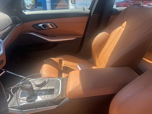 Used 2020 BMW 330i Sedan w/ Premium Package image 18