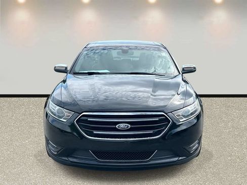 Used 2015 Ford Taurus Limited AWD/4WD image 2