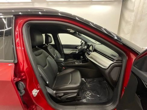 Used 2025 Jeep Compass Limited AWD/4WD image 23
