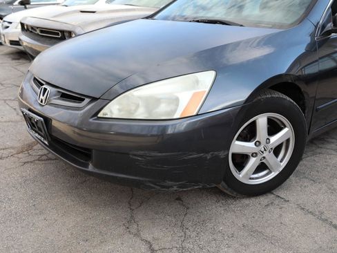 Used 2005 Honda Accord EX image 2