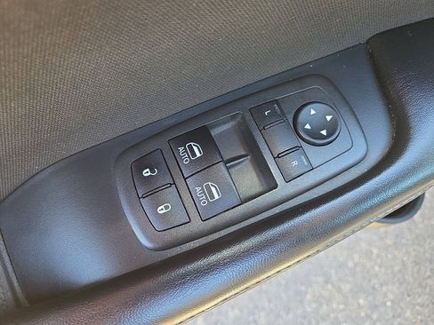 Used 2022 Dodge Challenger GT image 10