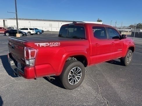 Used 2021 Toyota Tacoma TRD Sport image 4