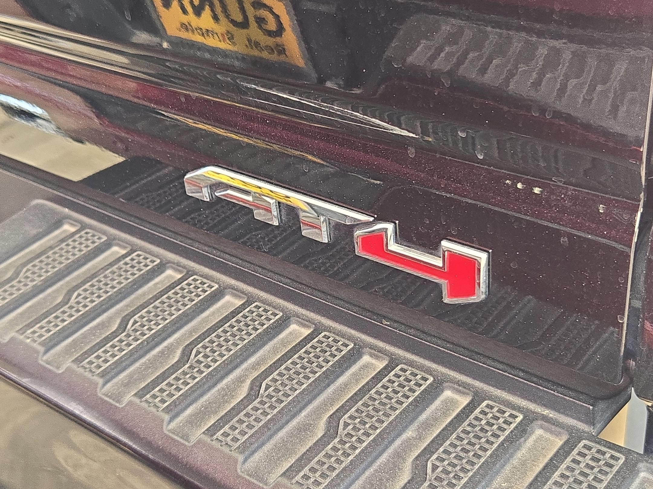 Used 2021 GMC Sierra 2500 AT4 w/ AT4 Premium Plus Package AWD/4WD image 7