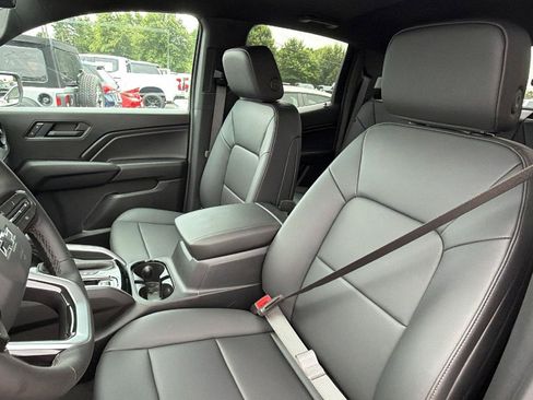 New 2026 Chevrolet Colorado Trail Boss AWD/4WD image 3