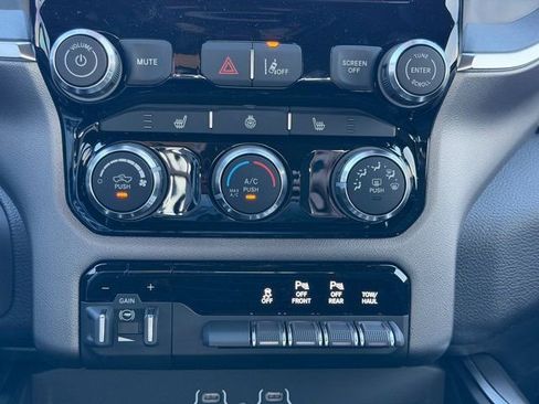 New 2026 RAM 1500 4x4 Crew Cab image 35