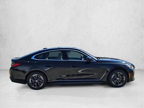 New 2026 BMW i4 eDrive40 image 4