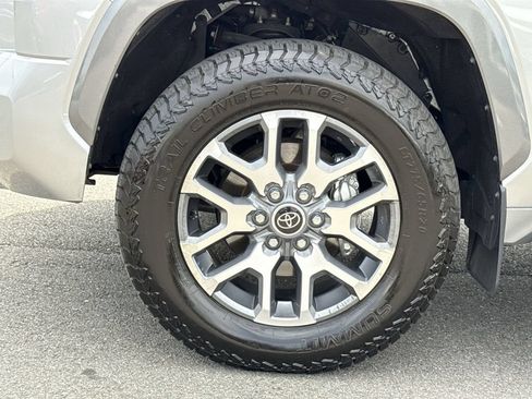 Used 2024 Toyota Tundra 1794 Edition AWD/4WD image 12