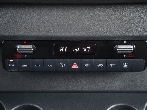 Used 2024 Mercedes-Benz Sprinter 2500 image 22