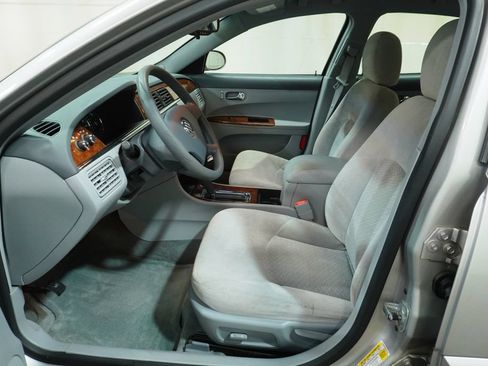 Used 2006 Buick LaCrosse CX FWD image 9