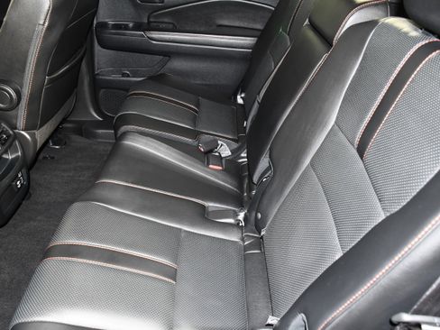 Certified 2022 Honda Passport TrailSport image 50