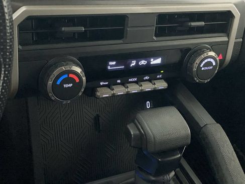 Used 2024 Toyota Tacoma SR5 AWD/4WD image 23