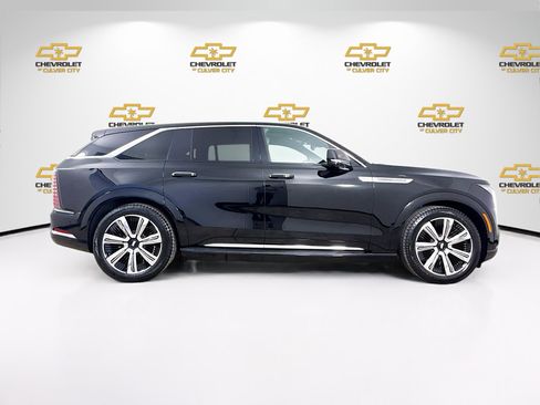 Used 2025 Cadillac Escalade IQ Luxury 1 AWD/4WD image 9