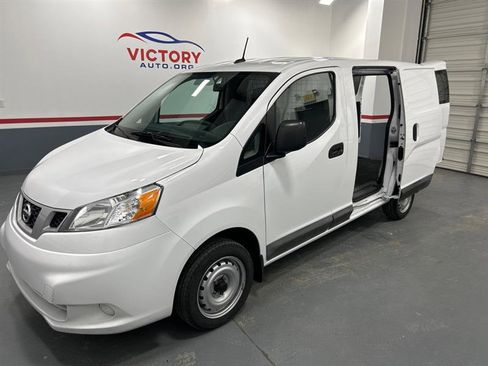 Used 2020 Nissan NV200 S w/ Back Door Glass Package image 9
