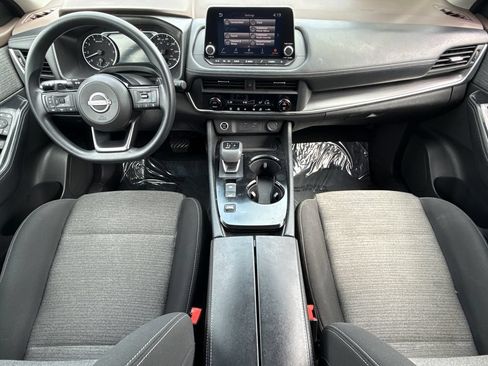 Used 2023 Nissan Rogue SV FWD image 17