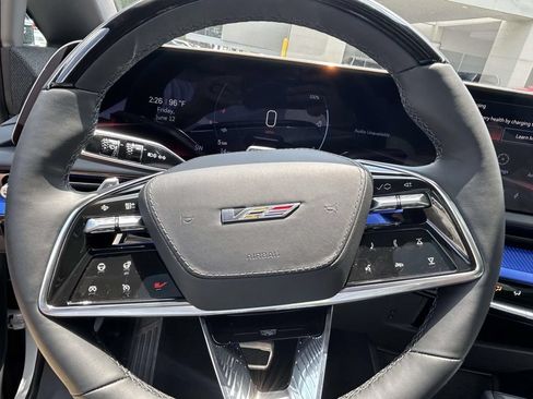 New 2026 Cadillac Optiq V w/ LPO, ONYX Package AWD/4WD image 23