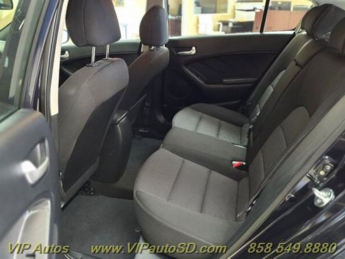 Used 2017 Kia Forte LX image 15