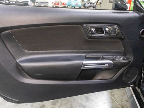 Used 2016 Ford Mustang GT RWD image 40