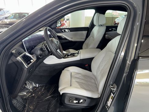 New 2026 BMW X6 xDrive40i w/ Climate Comfort Package image 14