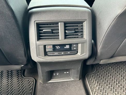 Used 2023 Volkswagen Atlas SE AWD/4WD image 45