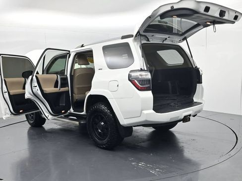 Used 2019 Toyota 4Runner SR5 Premium AWD/4WD image 59