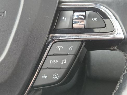 Used 2024 Lincoln Navigator Premiere image 17