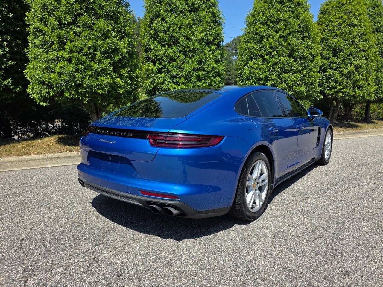 Used 2018 Porsche Panamera 4 AWD/4WD image 5