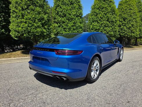 Used 2018 Porsche Panamera 4 AWD/4WD image 5