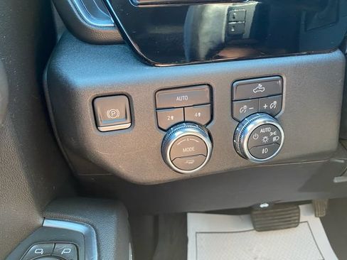 Used 2023 GMC Sierra 1500 Elevation w/ Preferred Package AWD/4WD image 24