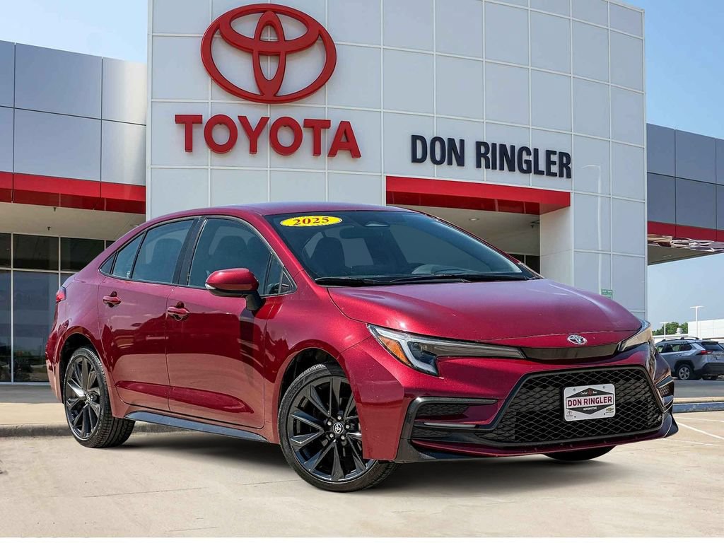 Used 2025 Toyota Corolla SE FWD image 1
