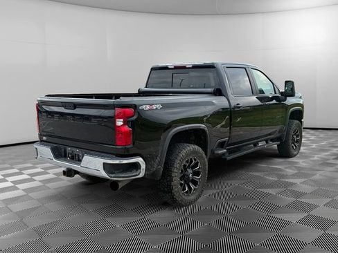 Used 2025 Chevrolet Silverado 3500 LT AWD/4WD image 5