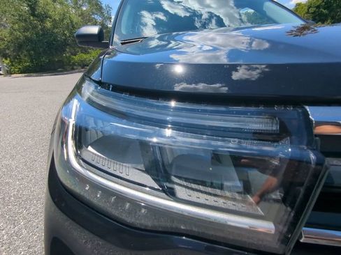 New 2026 Ford Explorer Active RWD image 11