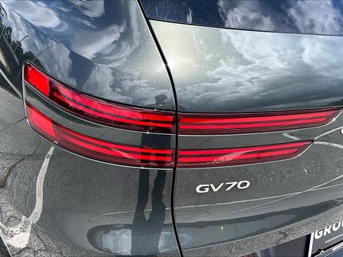 Used 2025 Genesis GV70 2.5T AWD/4WD image 29