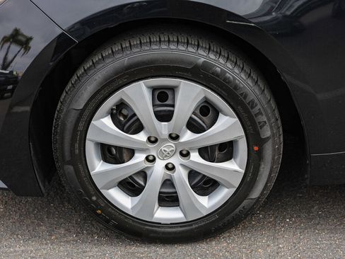 Certified 2022 Toyota Corolla LE FWD image 28
